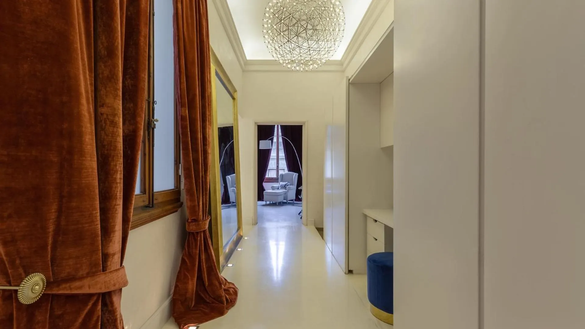 Luxury Apartment With Big Terrace In Firenze Italia