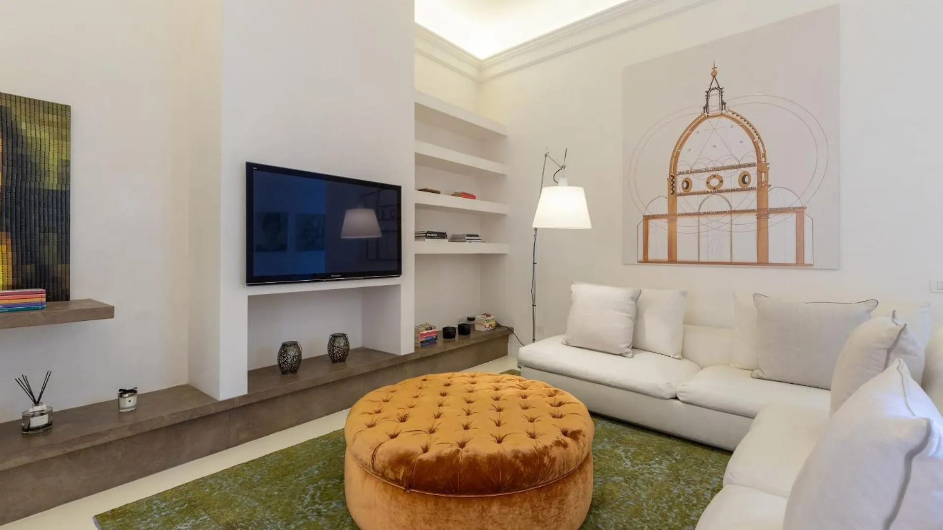 Aparthotel Luxury Apartment With Big Terrace In Firenze