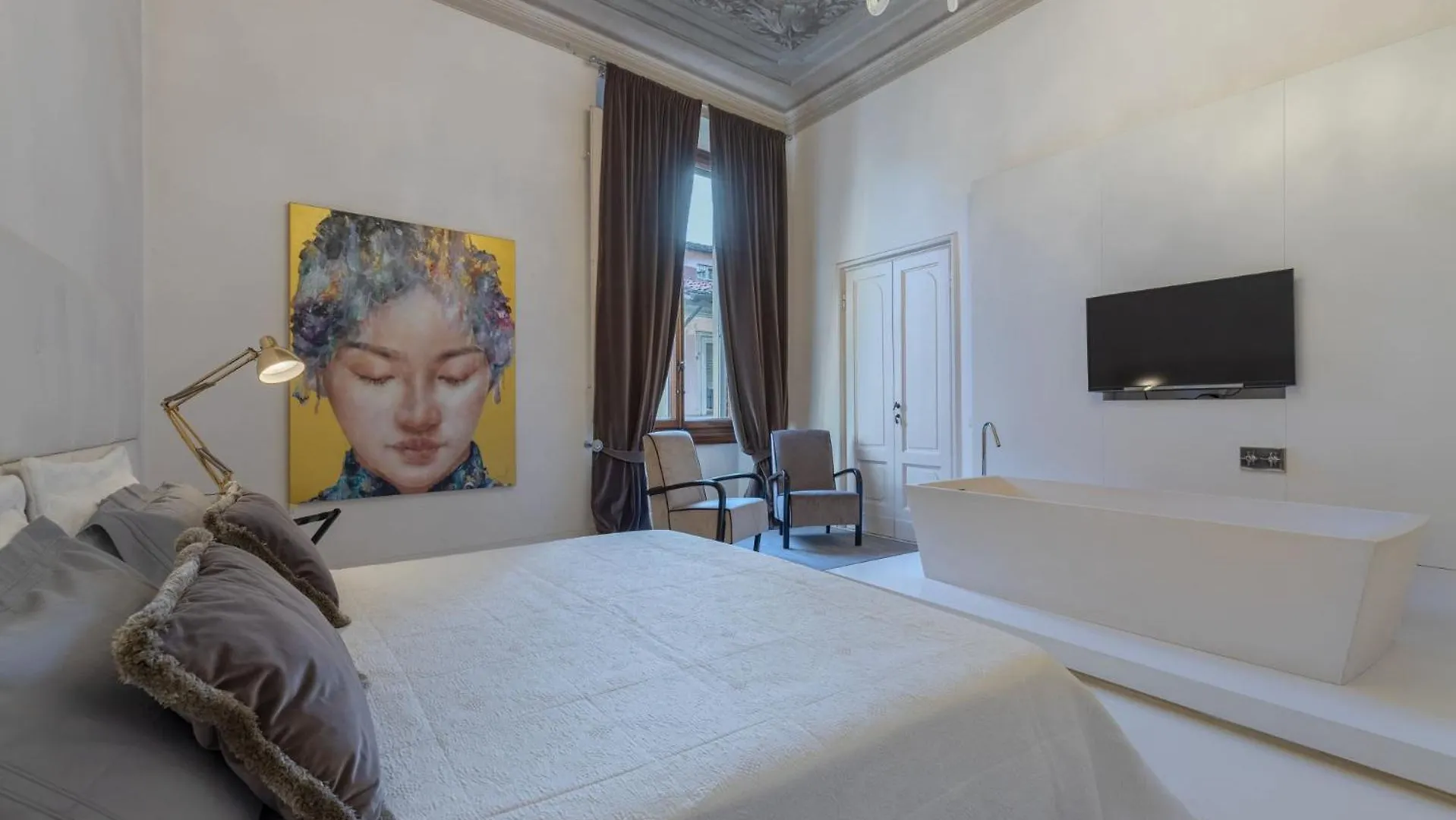 Aparthotel Luxury Apartment With Big Terrace In Firenze
