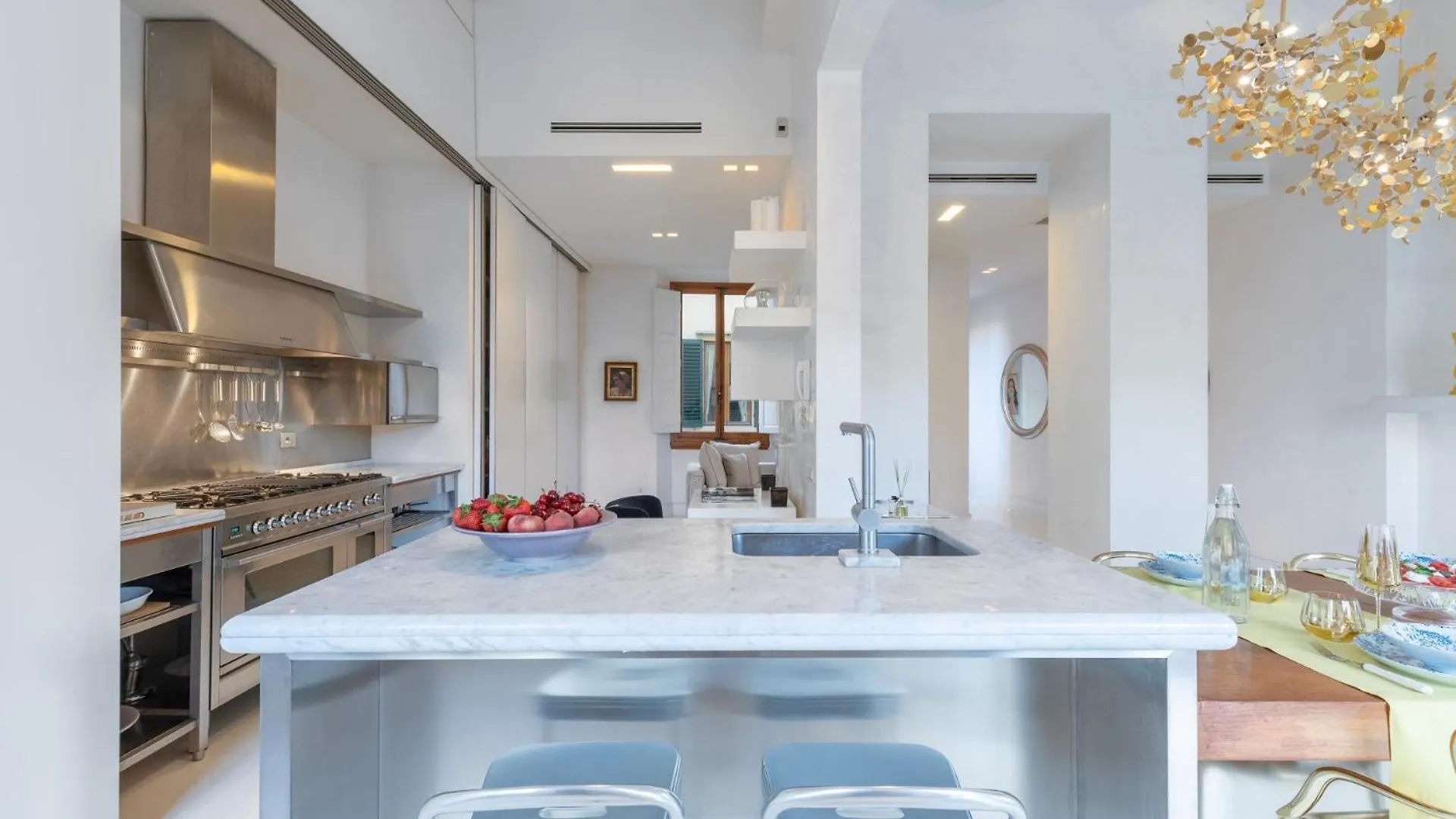 Luxury Apartment With Big Terrace In Florence 0*,  Italië