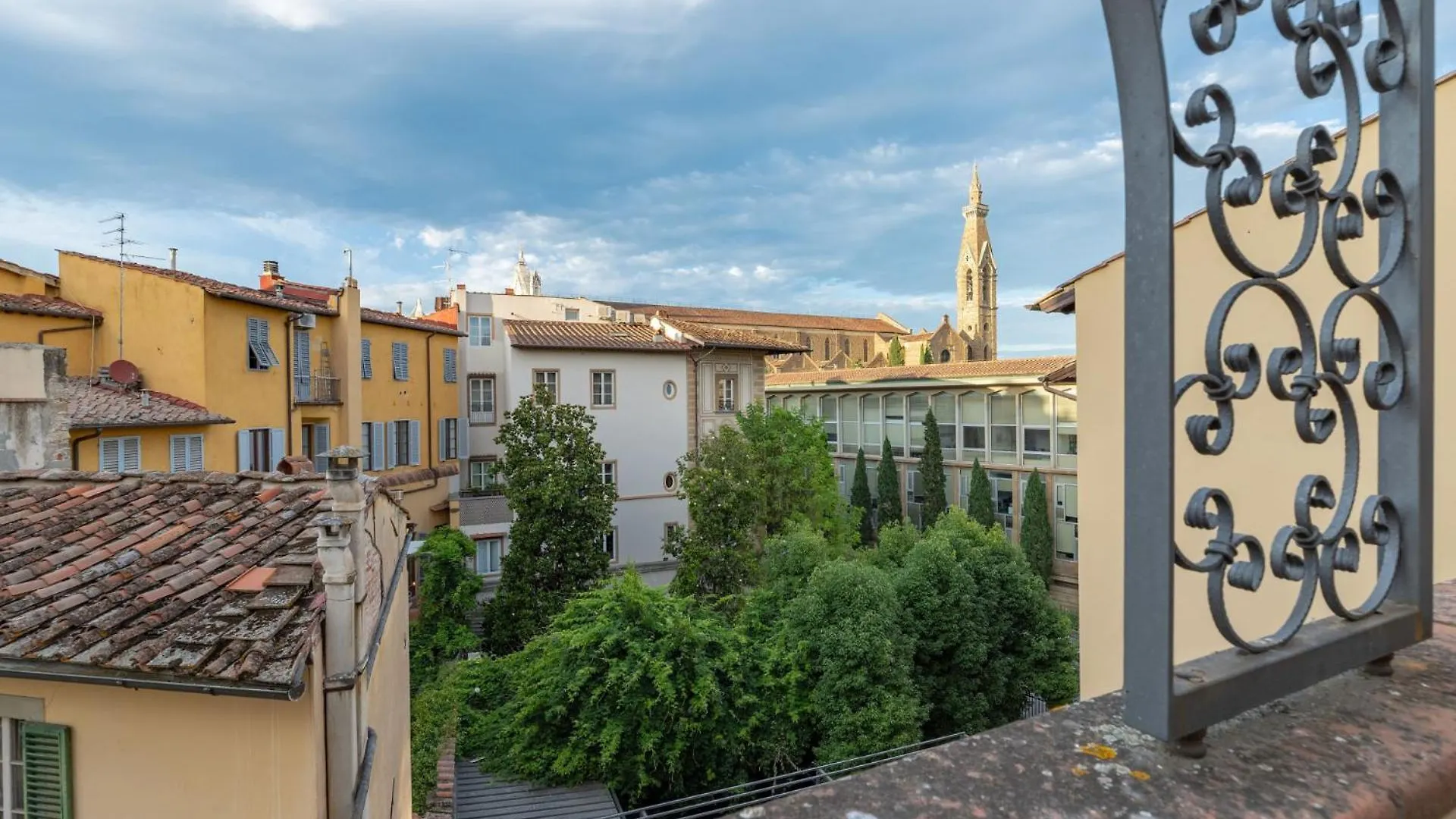 Luxury Apartment With Big Terrace In Florence Aparthotel