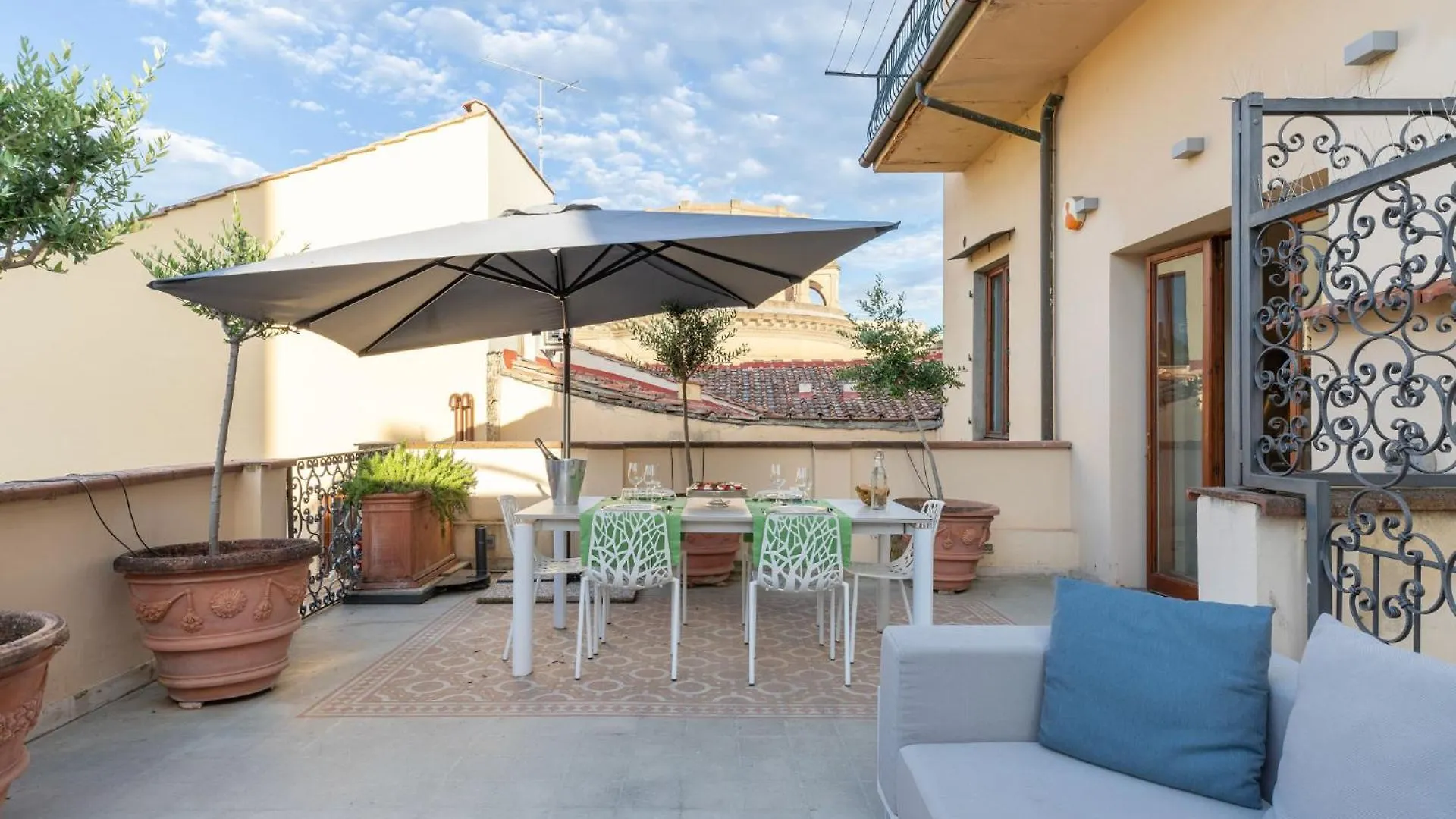 Luxury Apartment With Big Terrace In Florence 0*,