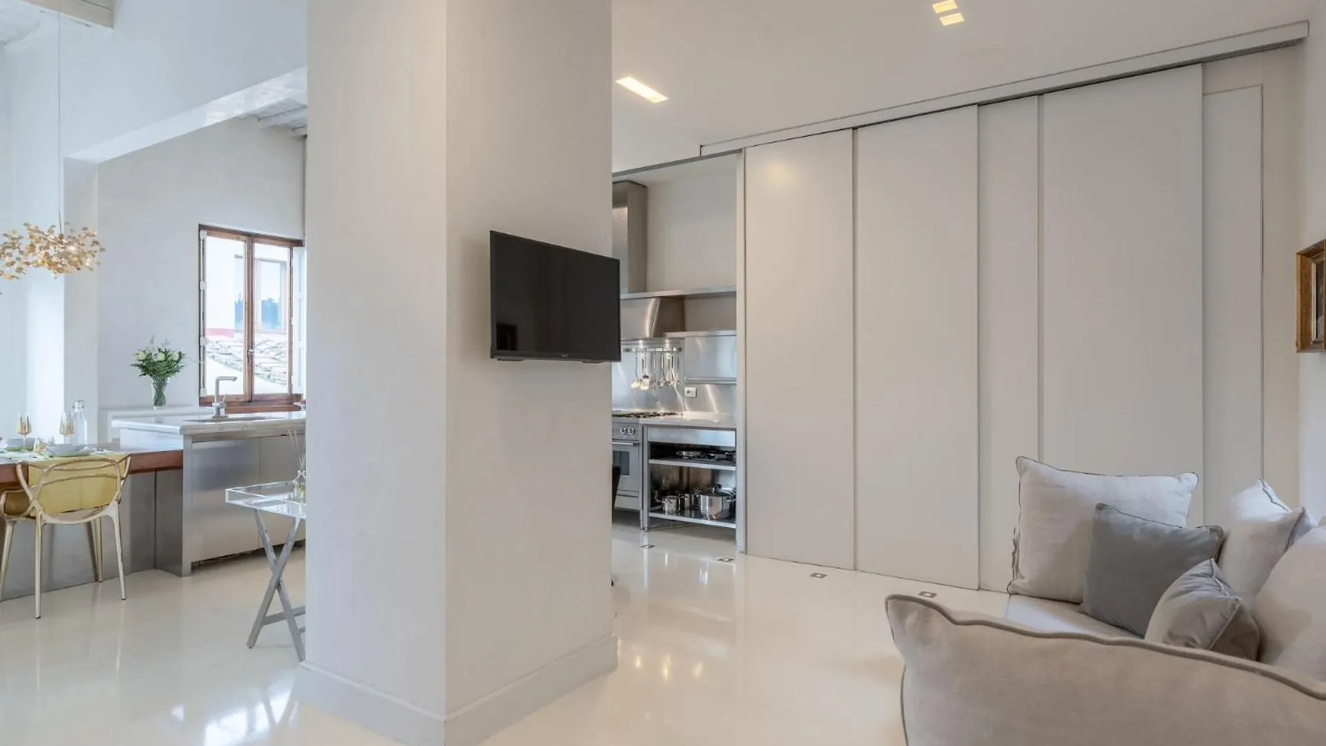 Luxury Apartment With Big Terrace In Florence Aparthotel