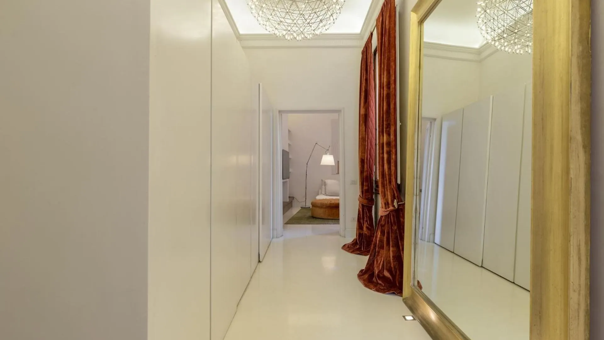 Luxury Apartment With Big Terrace In Florence 0*,  Italië