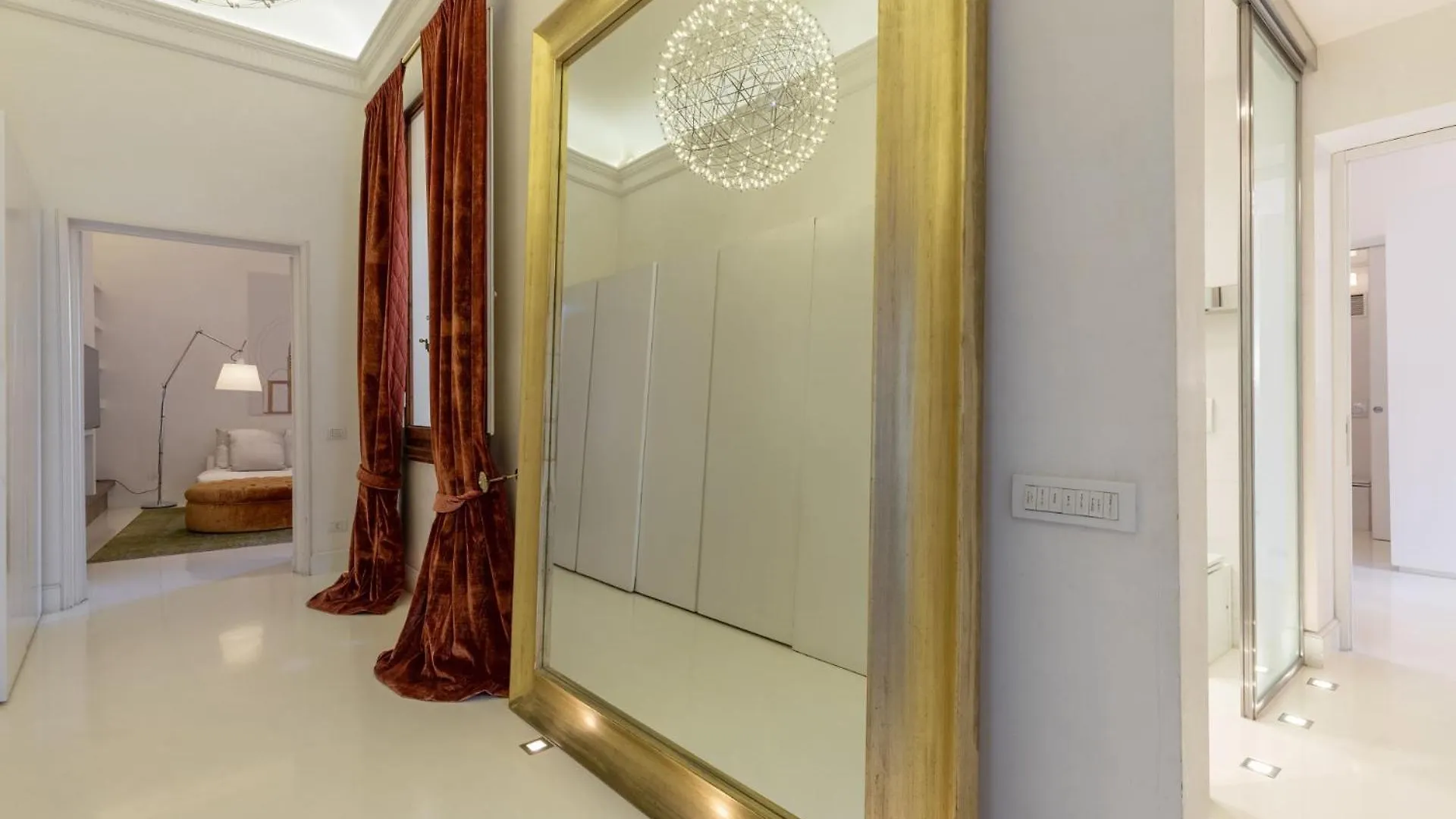 Aparthotel Luxury Apartment With Big Terrace In Florence Italië