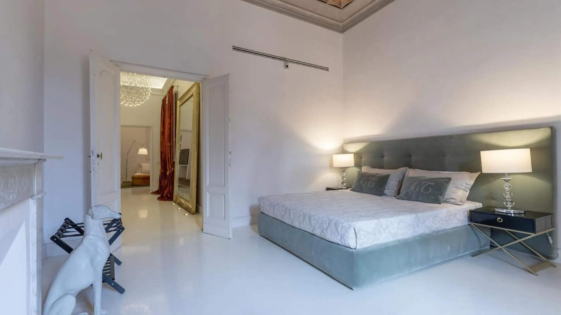 Luxury Apartment With Big Terrace In Florence 0*,  Italië